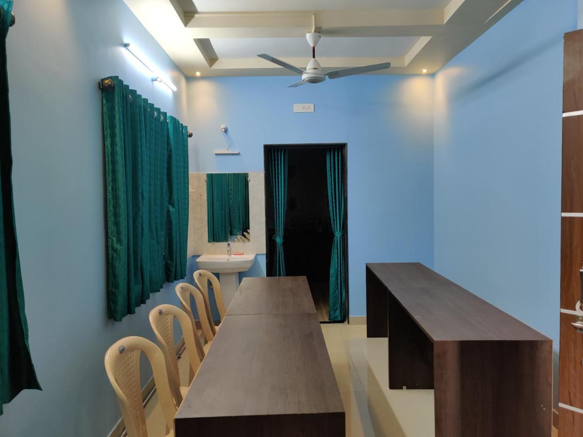 Bandekar Home Stay Малван Экстерьер фото