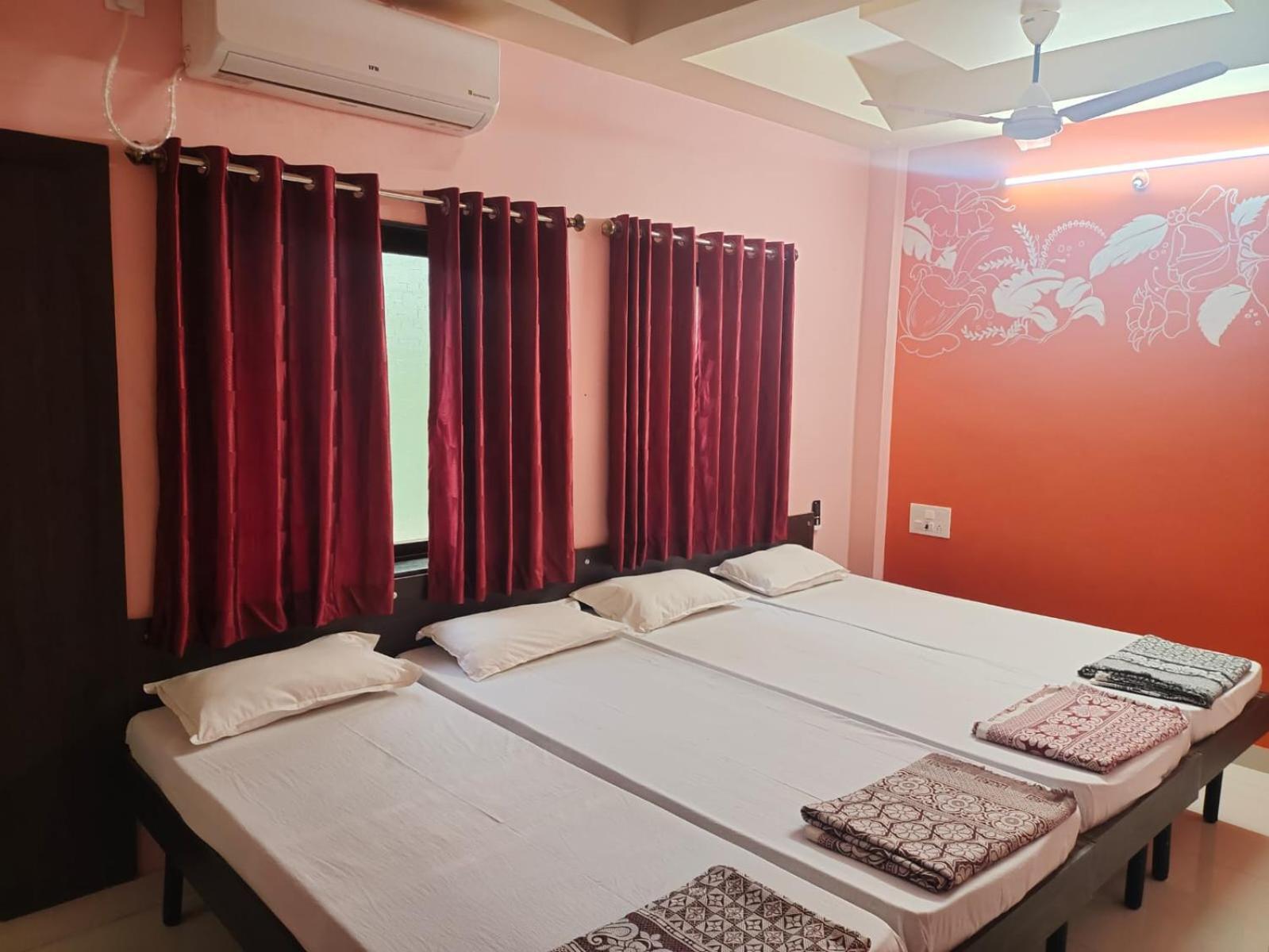 Bandekar Home Stay Малван Экстерьер фото